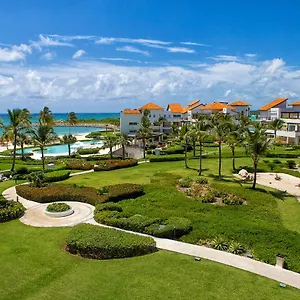 Punta Palmera Cap Cana By Essenza Retreats Apartahotel